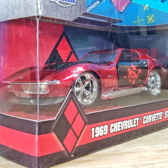 Jada DC Universe Harley Quinn 1969 Chevrolet Corvette Stingray 1:32 Collectible - Picture 2 of 11